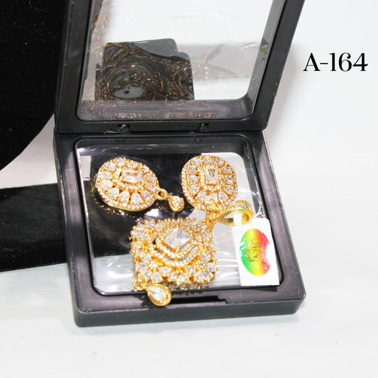 Pendent with Earrings A164
