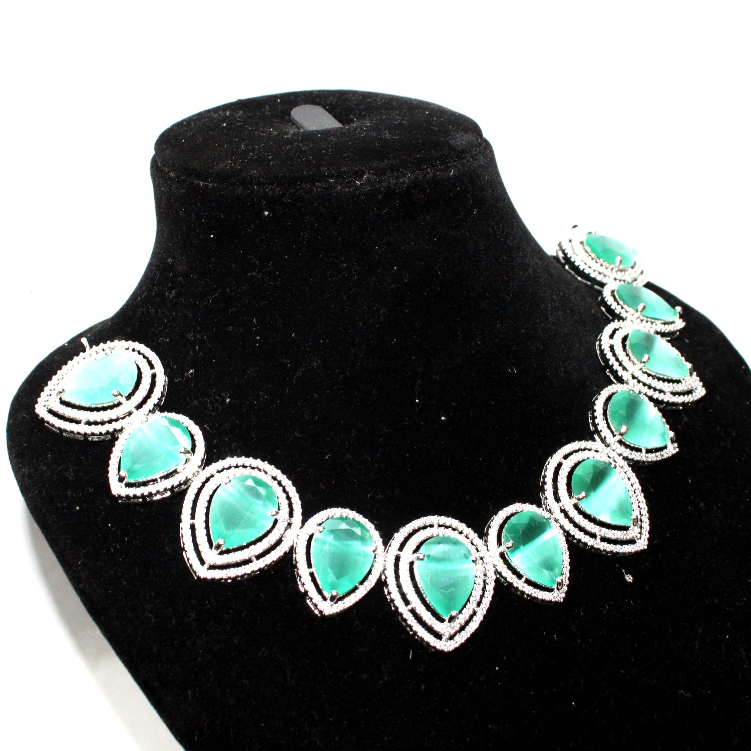 NeckLes & Earrings - R15 -A