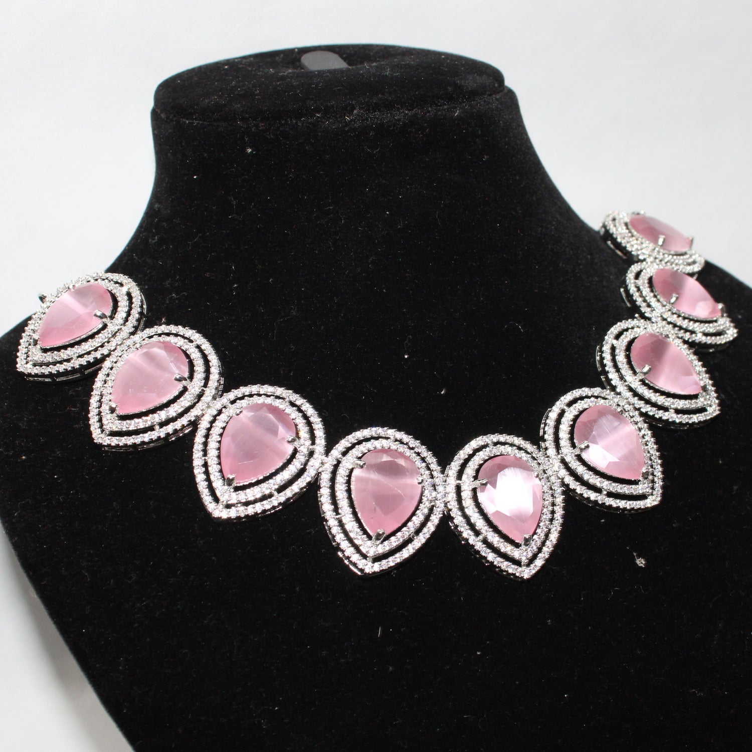 NeckLes & Earrings - R15-C