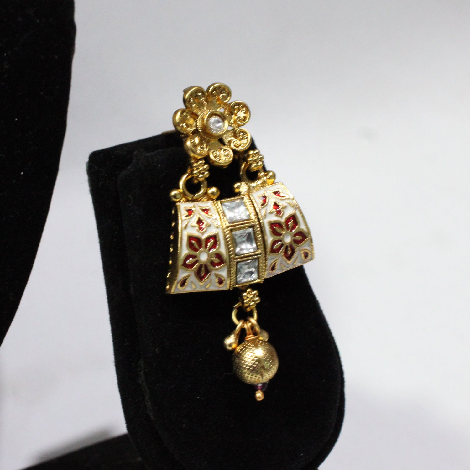 Neckles & Earrings - A-26