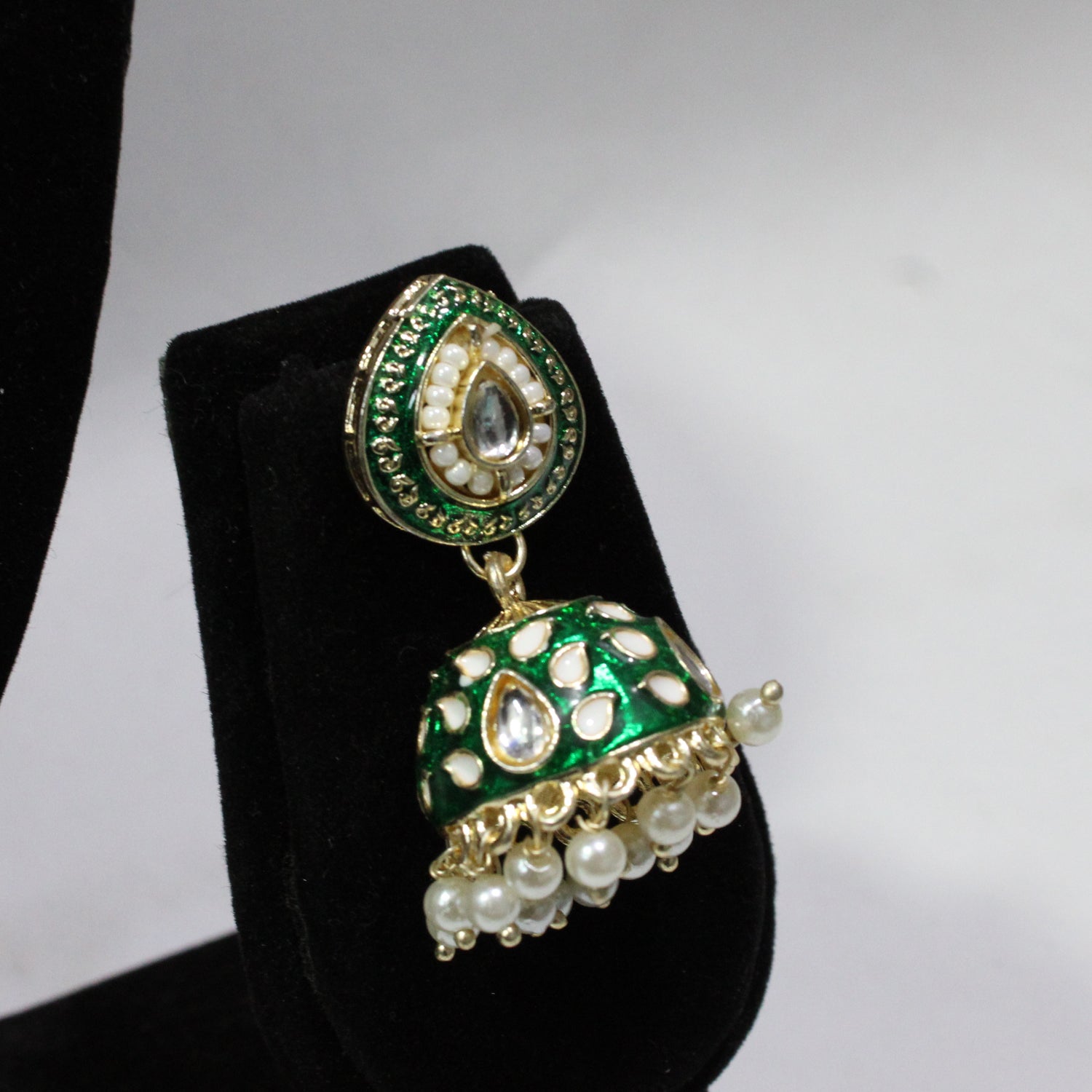Neckles & Earrings - A-19
