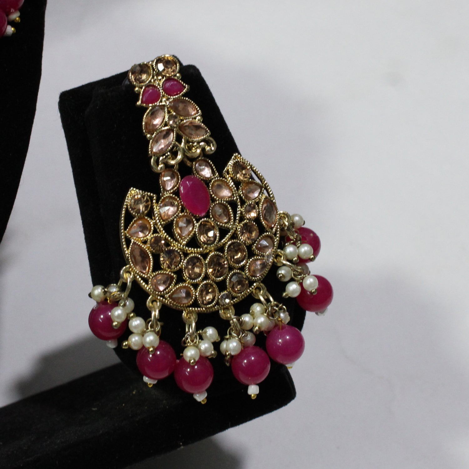 Neckles & Earrings - A92