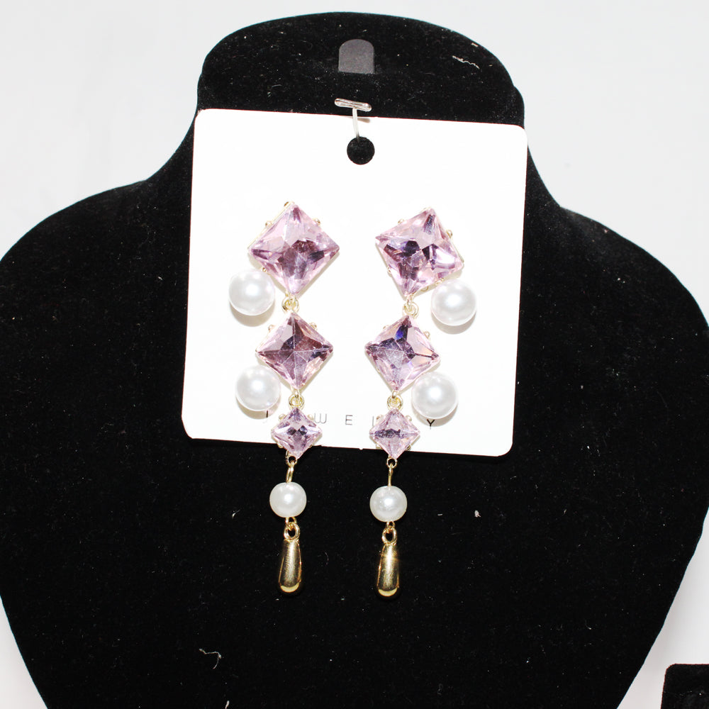 S01-dangling statement earrings