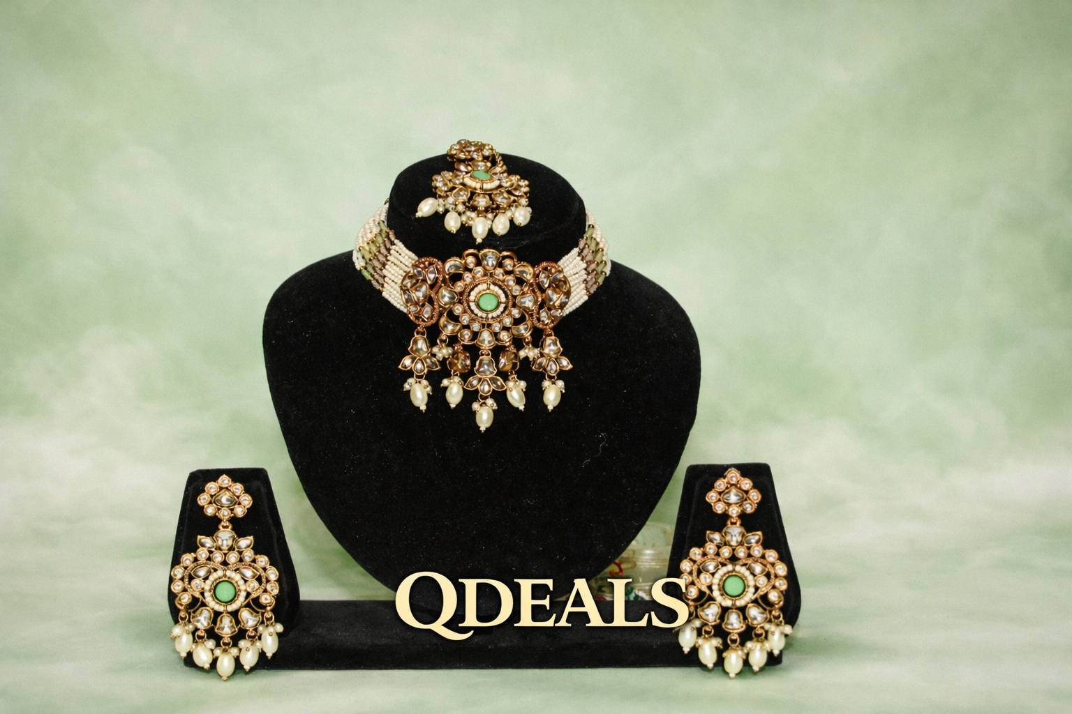 Neckles- A-64