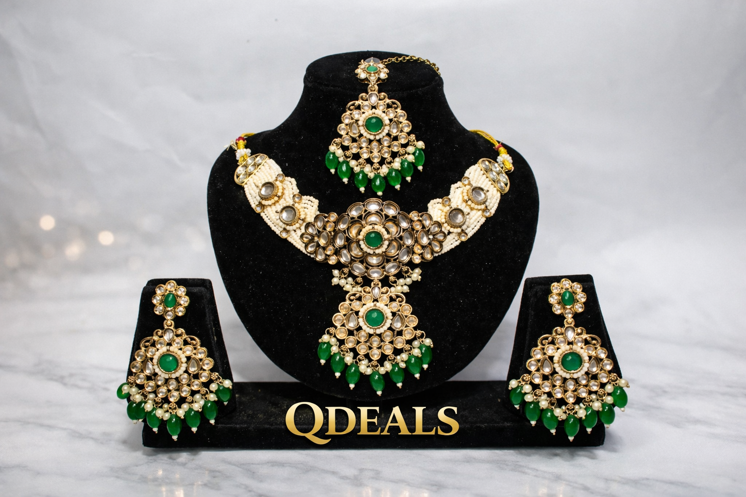 Neckles- A -43