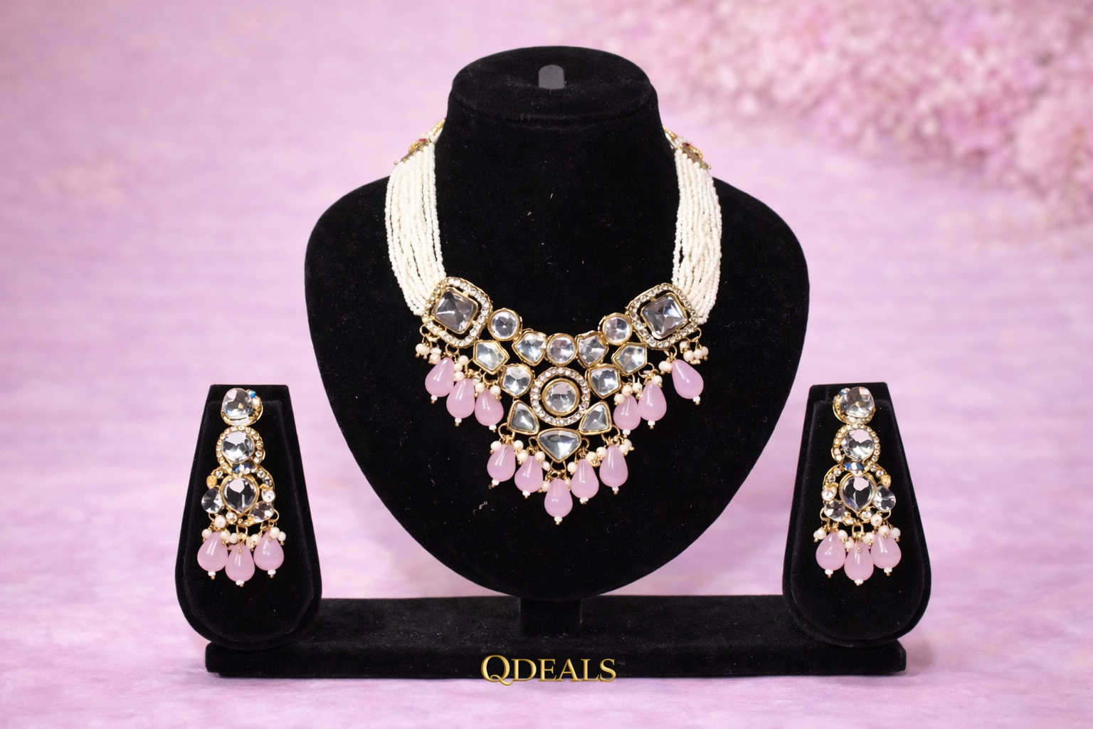 Neckles- A-31