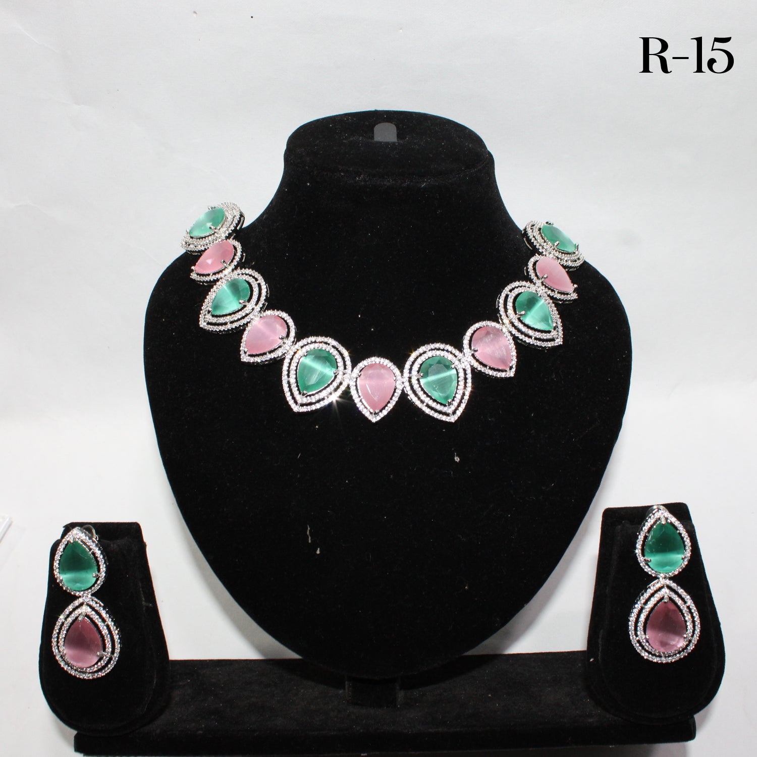 NeckLes & Earrings -R15-B