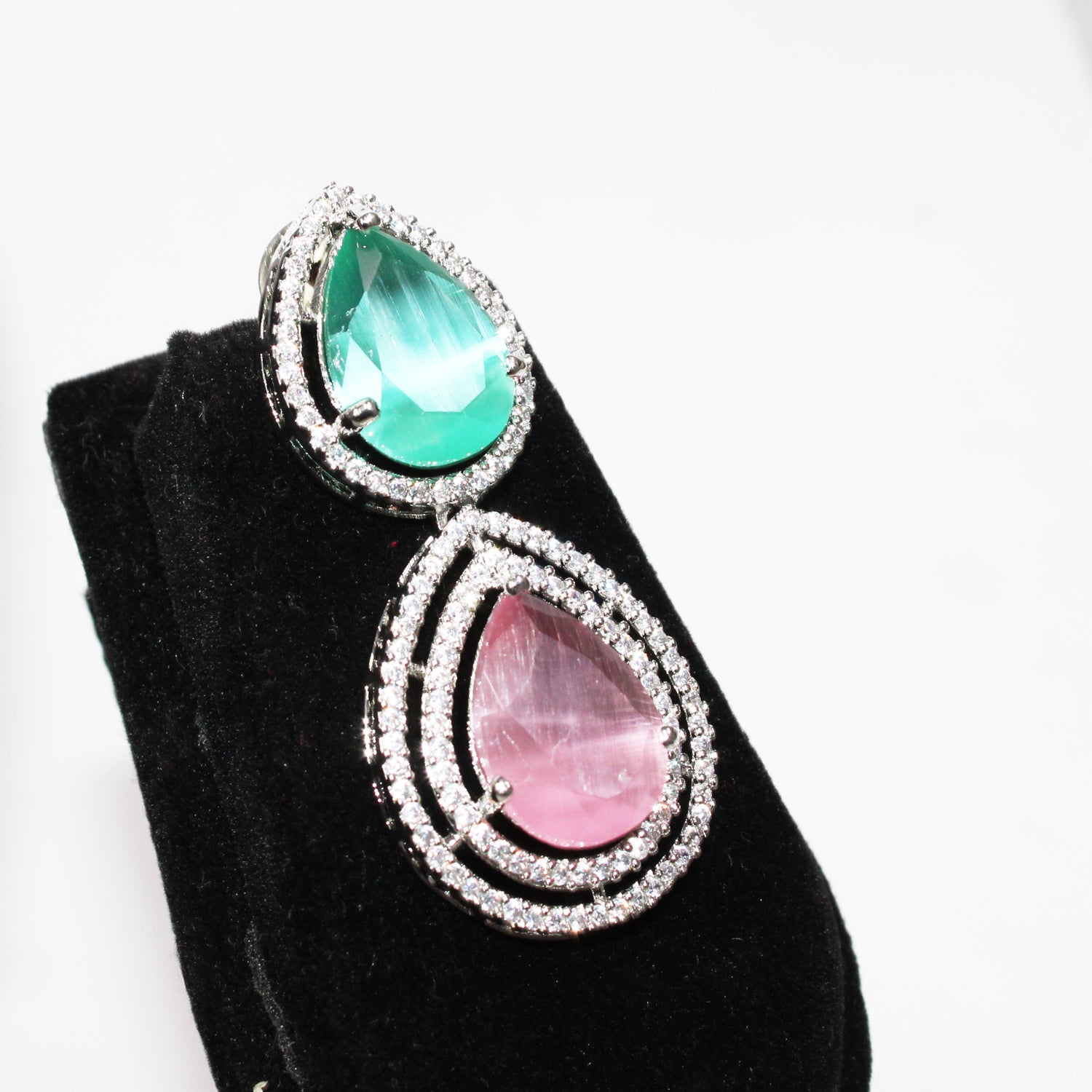 NeckLes & Earrings -R15-B