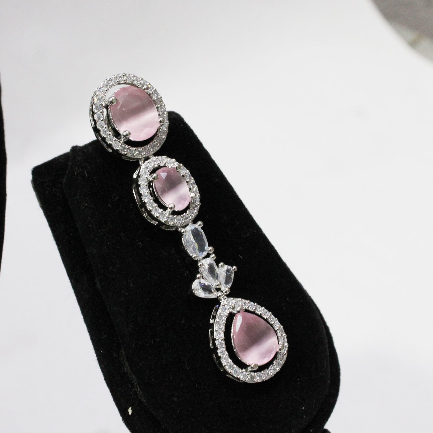 NeckLes & Earrings -R13
