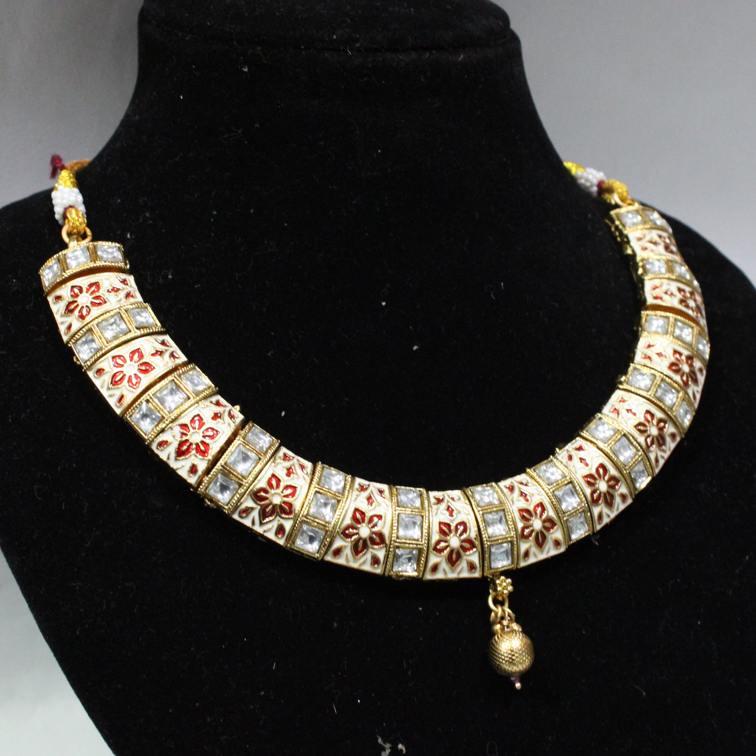 Neckles & Earrings - A-26