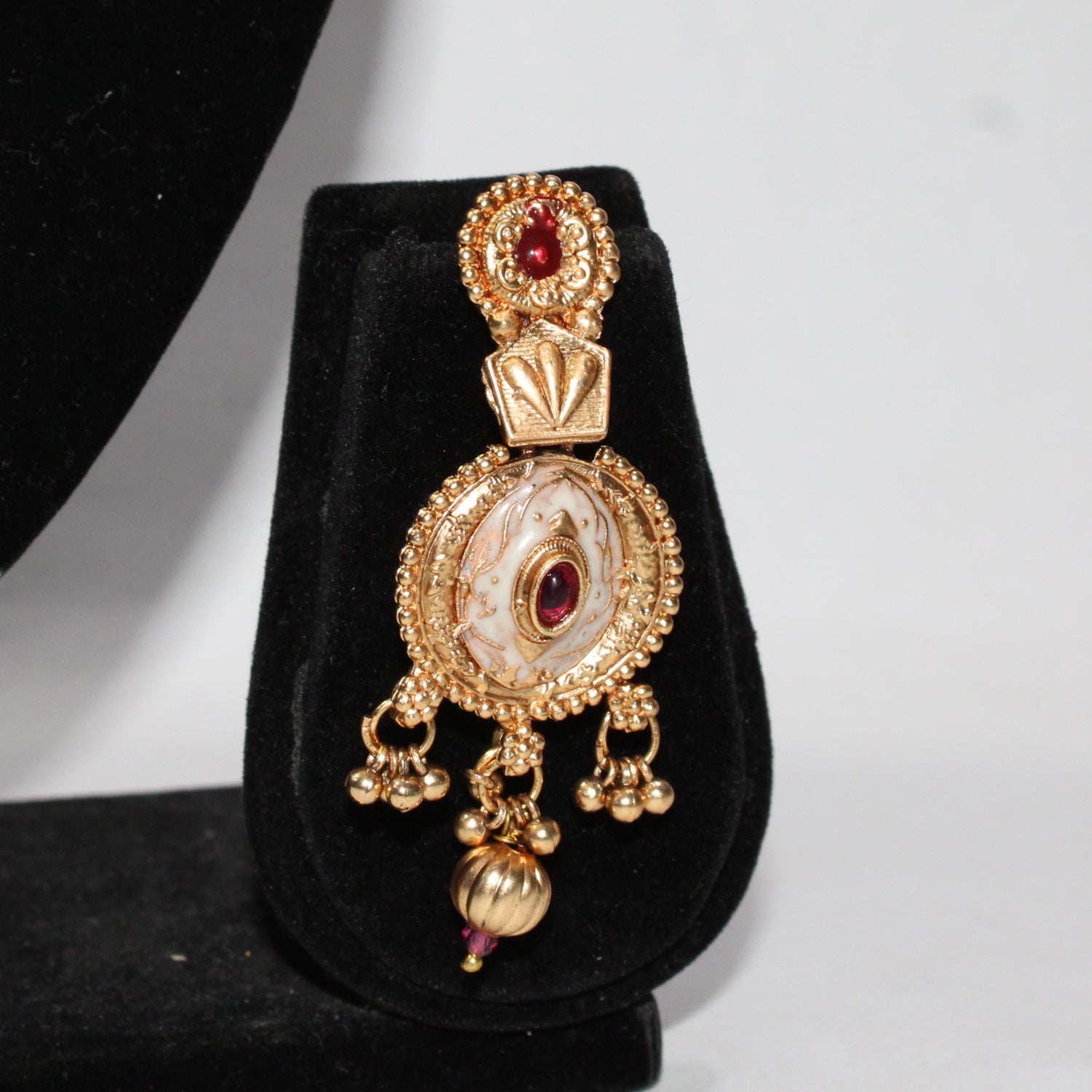 Neckles & Earrings - A-14
