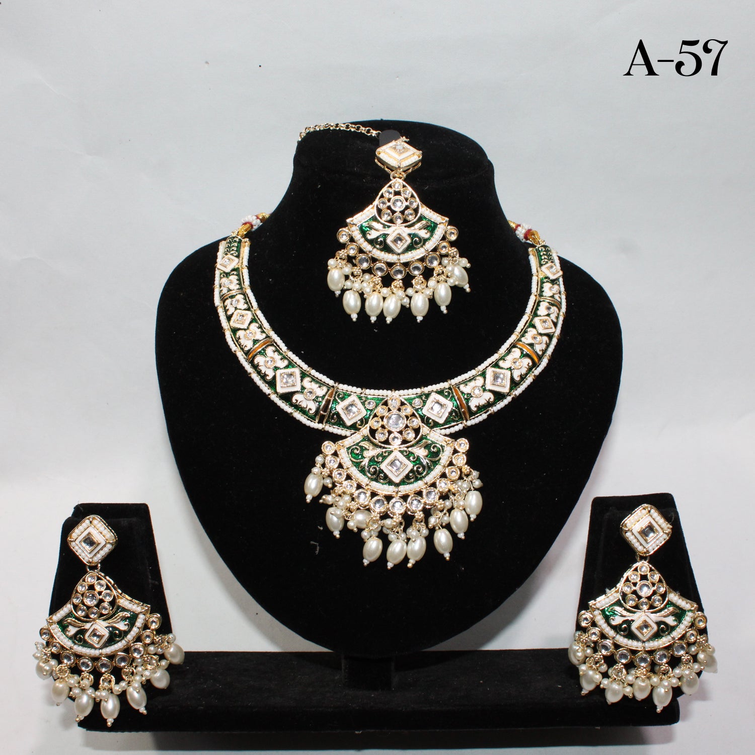 Neckles & Earrings - A-57