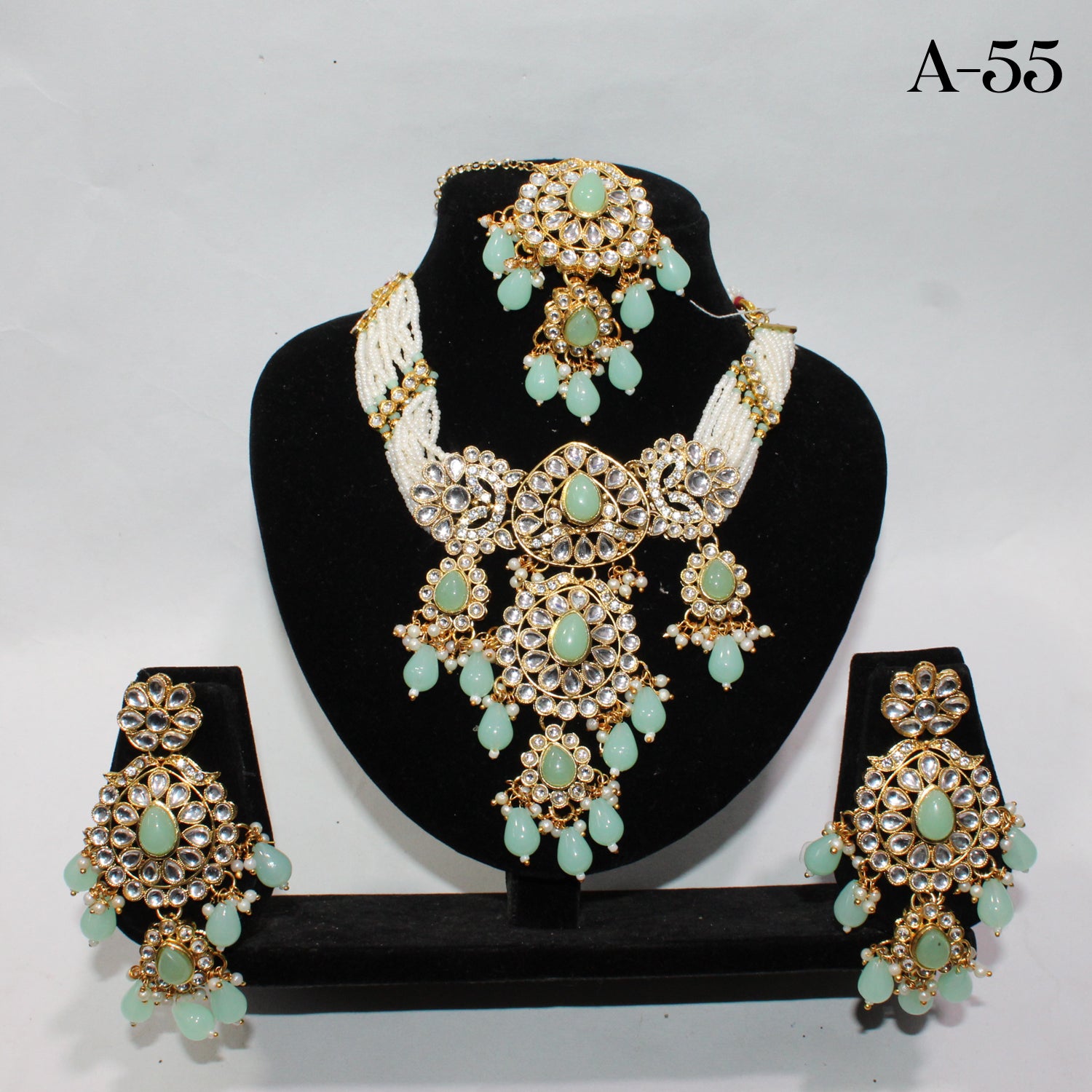 Neckles & Earrings - A55