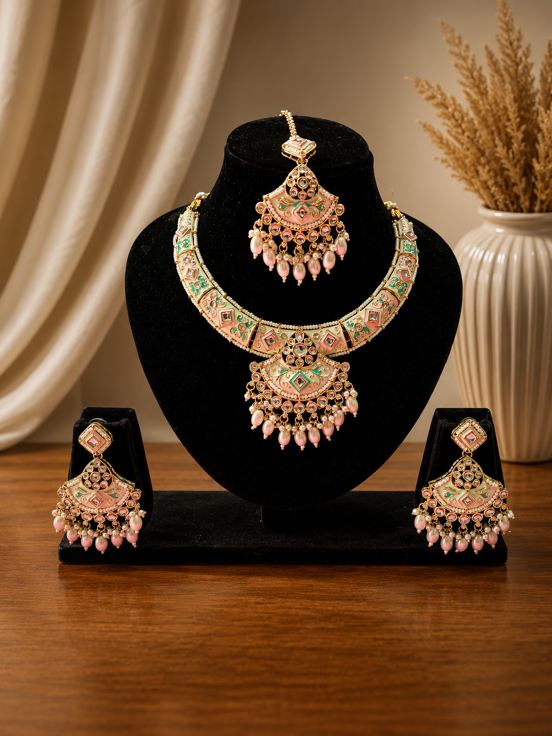 Neckles A-46
