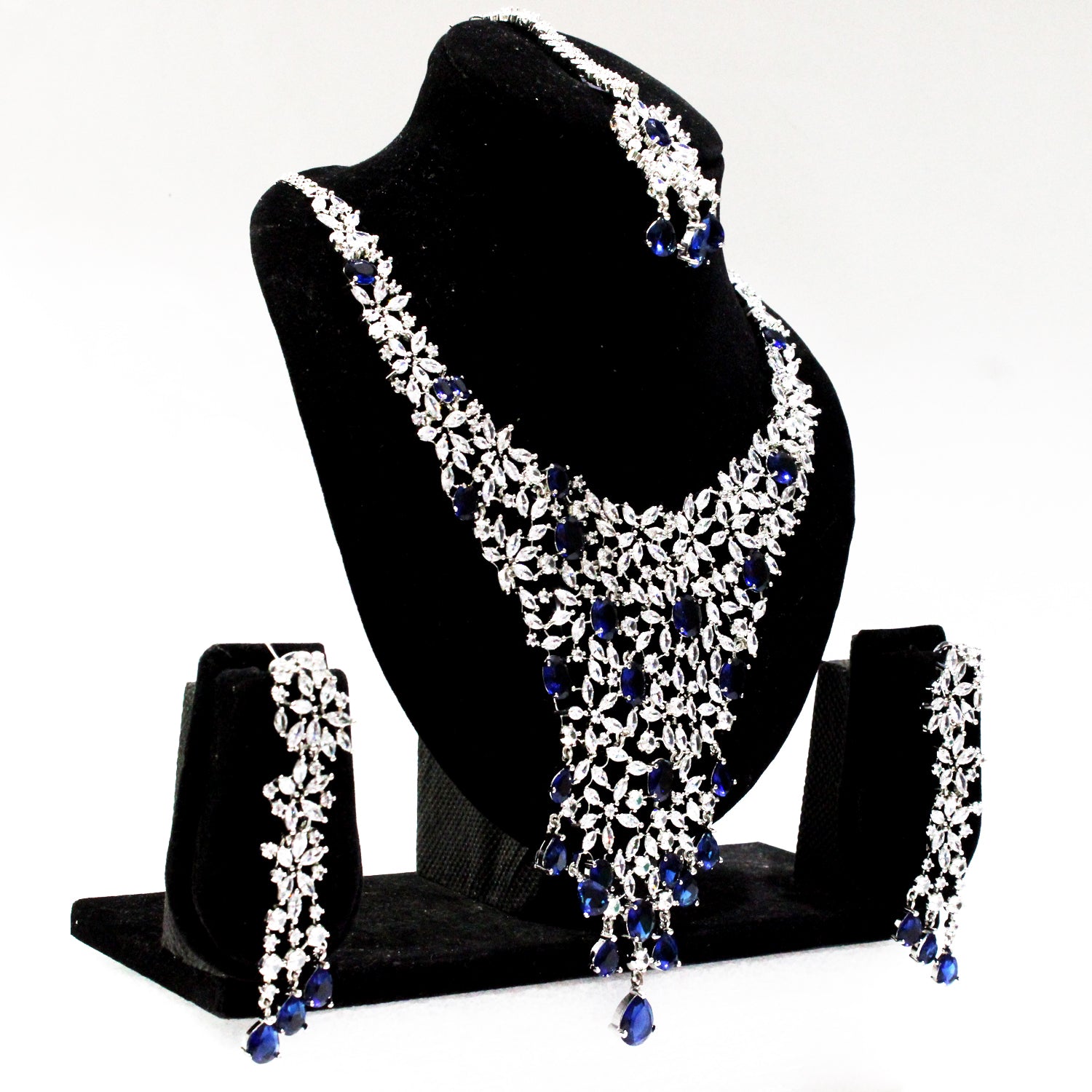 NeckLes & Earrings -R12B