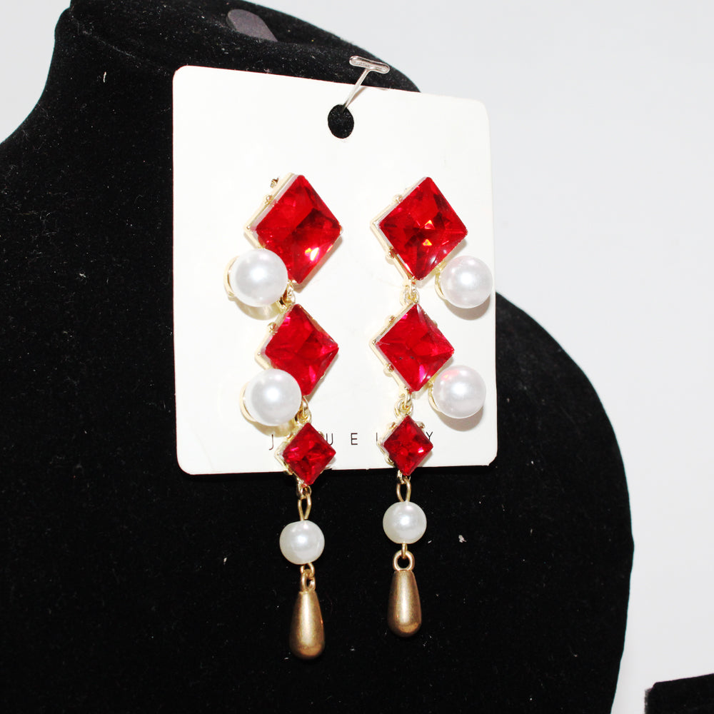 S01-A - dangling statement earrings