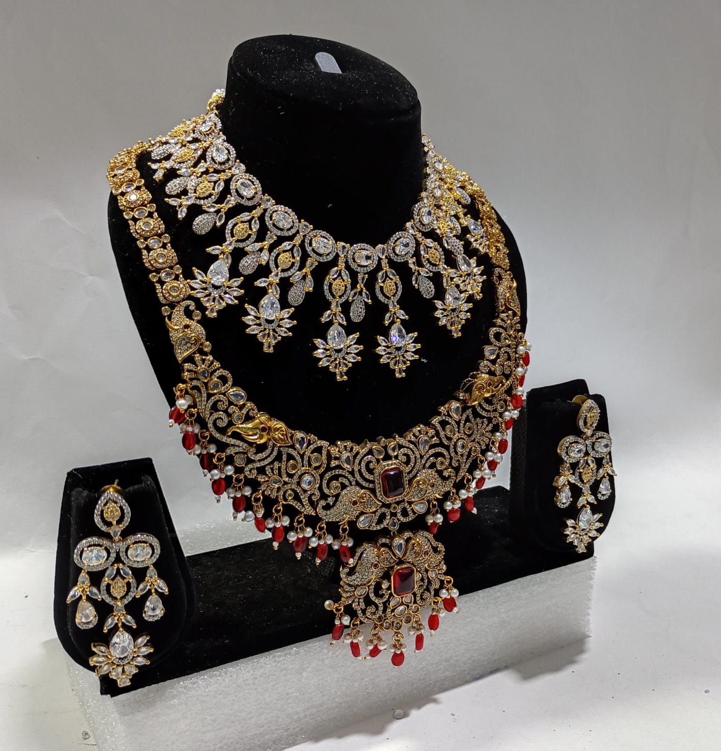 Bridal Jewellery Set - Neckles & Earrings