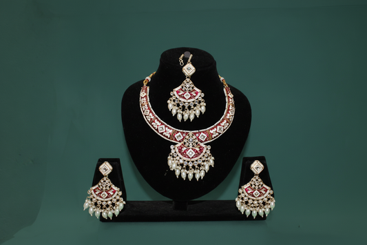 Neckles- A-58