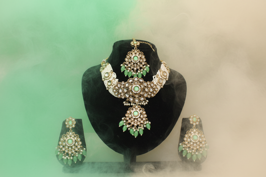 Neckles-A-01-A
